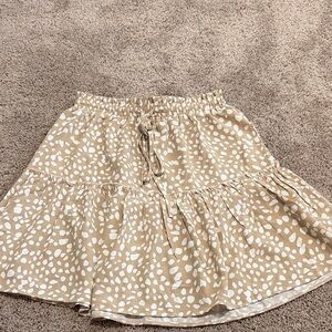 Tan and White Patterned Women's Skirt